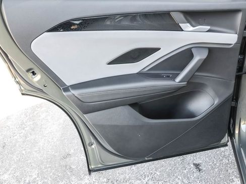 New 2026 Volkswagen Tiguan SE R-Line image 33