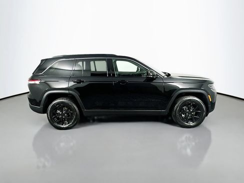 New 2026 Jeep Grand Cherokee Altitude AWD/4WD image 9