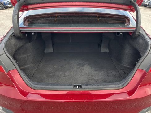 Used 2019 Toyota Camry LE image 24