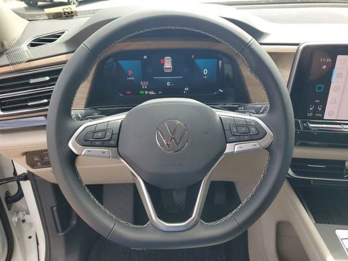 New 2026 Volkswagen Atlas SE FWD image 19