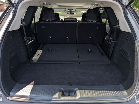 Used 2025 INFINITI QX60 Luxe AWD/4WD image 18