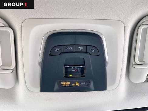 Used 2024 Toyota Corolla LE FWD image 33