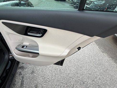 Used 2023 Mercedes-Benz C 300 Sedan image 20