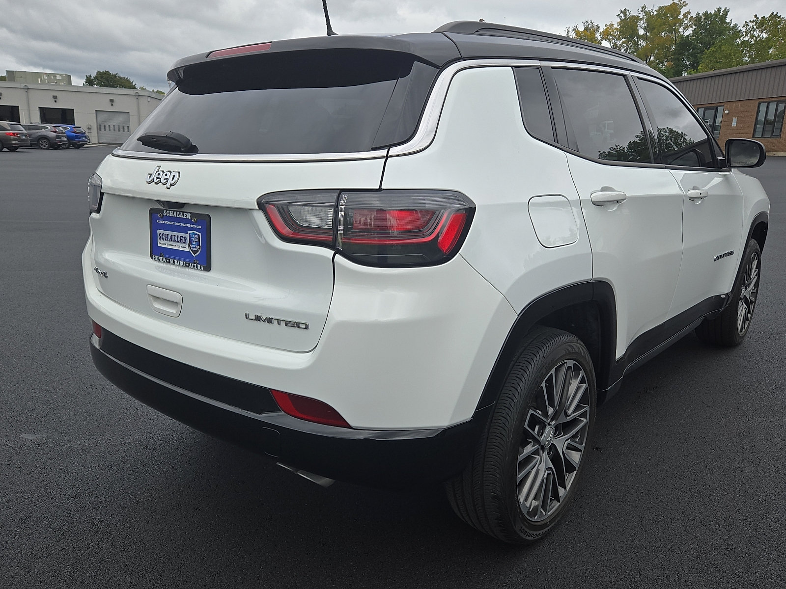 Used 2022 Jeep Compass Limited w/ Elite Group AWD/4WD image 6