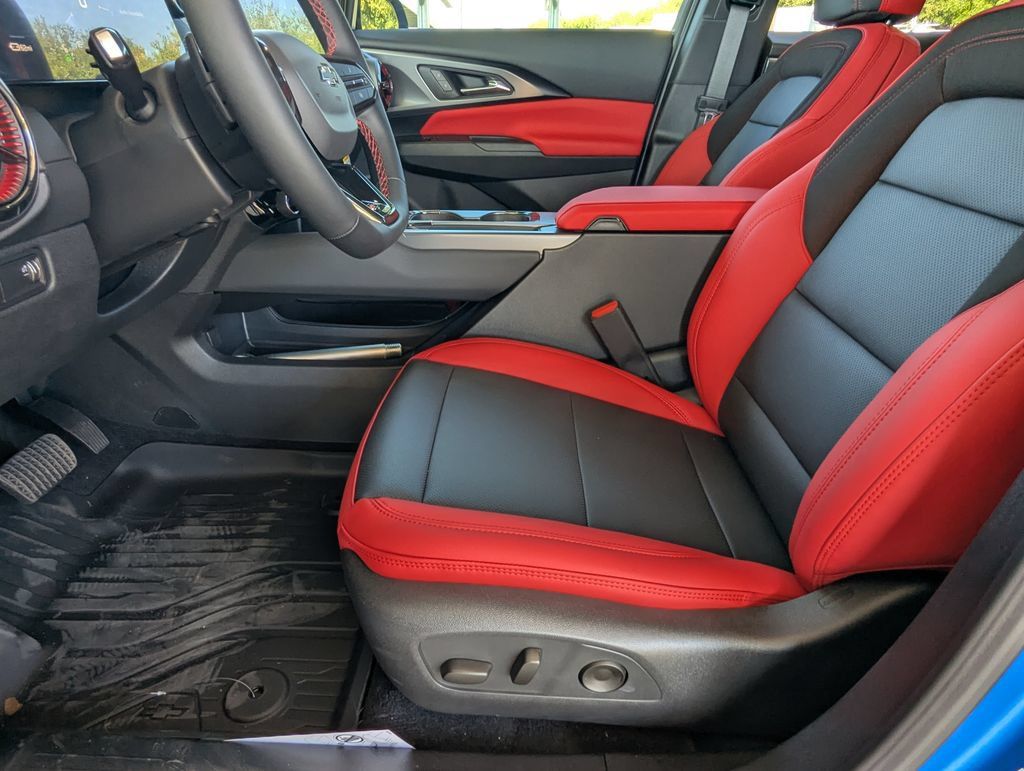 New 2026 Chevrolet Equinox EV RS FWD image 9
