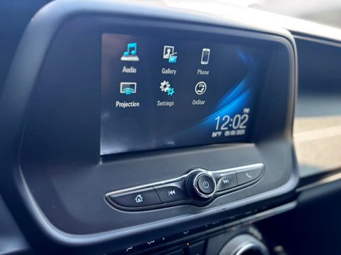 Used 2018 Chevrolet Camaro LT image 15