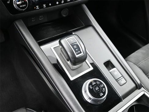 Used 2023 Mitsubishi Outlander SE image 20