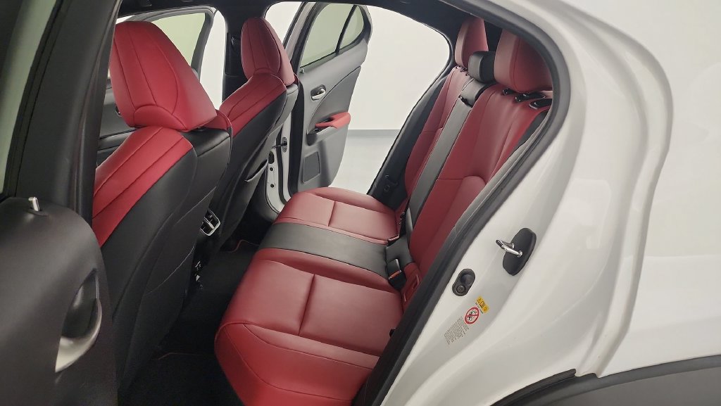 Used 2019 Lexus UX 200 F Sport w/ F Sport Premium Package FWD image 27