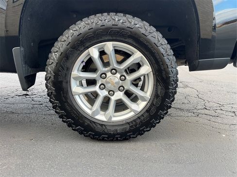 Used 2024 Chevrolet Silverado 1500 LT image 37