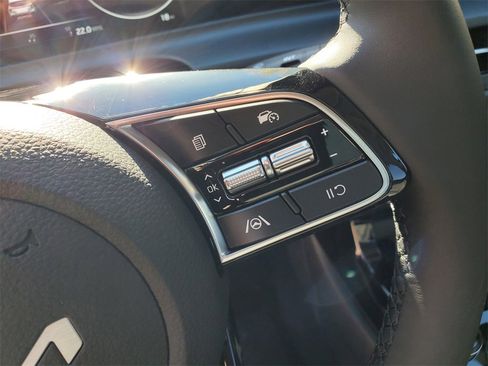 New 2026 Kia Seltos EX image 13