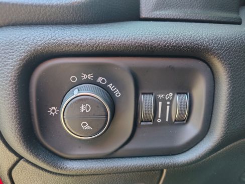 Certified 2025 RAM 1500 Big Horn AWD/4WD image 21