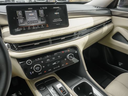 Used 2024 INFINITI QX60 Luxe w/ Cargo Package AWD/4WD image 11