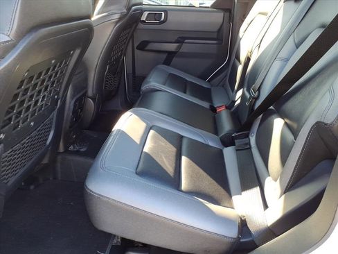 Used 2024 Ford Bronco Big Bend w/ Sasquatch Package image 10