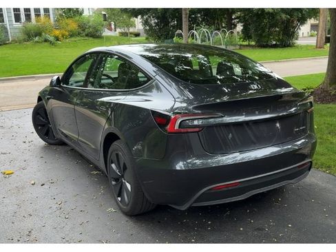 Used 2025 Tesla Model 3 Long Range AWD/4WD image 4