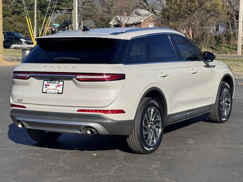 Used 2022 Lincoln Corsair Standard w/ Equipment Group 101A image 17