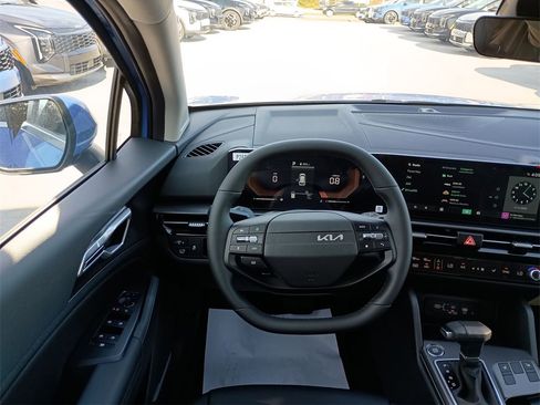 New 2026 Kia Sportage EX image 20