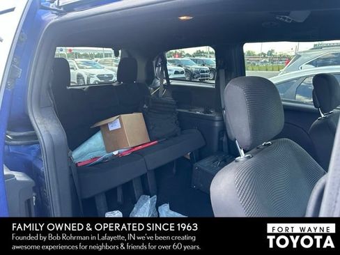 Used 2020 Dodge Grand Caravan SE FWD image 4