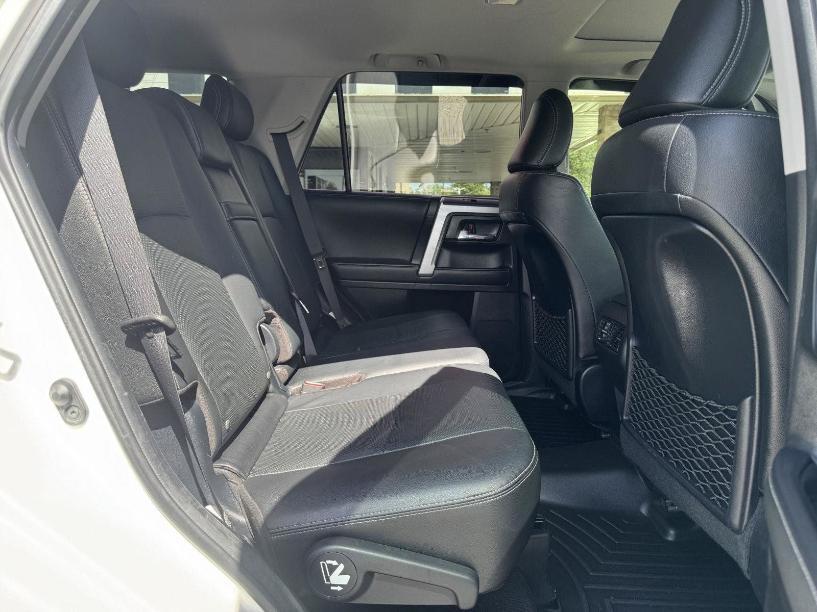 Used 2021 Toyota 4Runner Limited AWD/4WD image 29