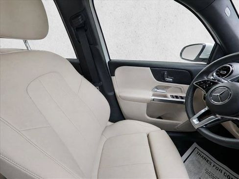 Used 2026 Mercedes-Benz GLB 250 image 16