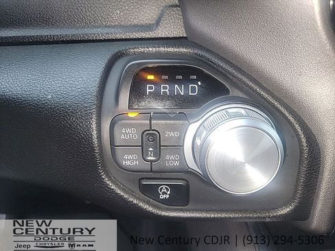 Used 2025 RAM 1500 Laramie image 13