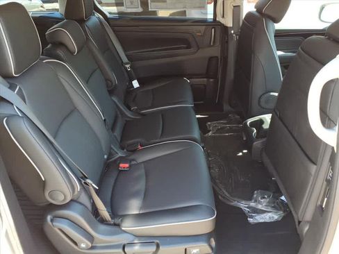 New 2026 Honda Odyssey Touring image 12