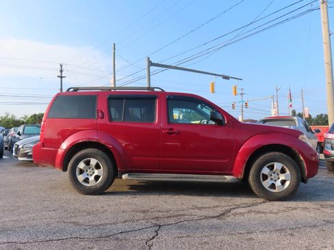 Used 2011 Nissan Pathfinder S AWD/4WD image 6