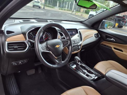 Used 2022 Chevrolet Equinox Premier image 10