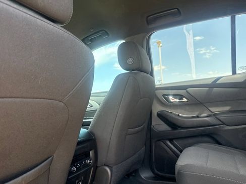 Used 2023 Chevrolet Traverse LT FWD image 36