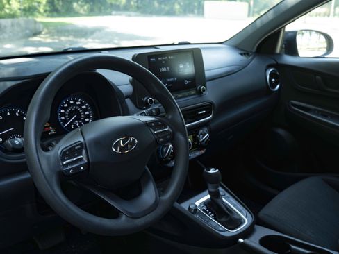 Used 2022 Hyundai Kona SEL FWD image 16