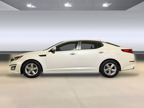 Used 2015 Kia Optima LX FWD image 2