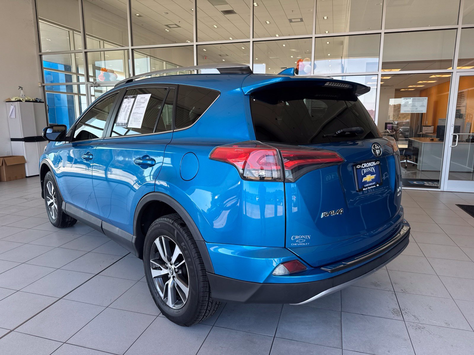 Used 2017 Toyota RAV4 XLE w/ Plus Special Value Package AWD/4WD image 9