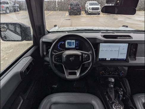 Used 2024 Ford Bronco Big Bend image 3
