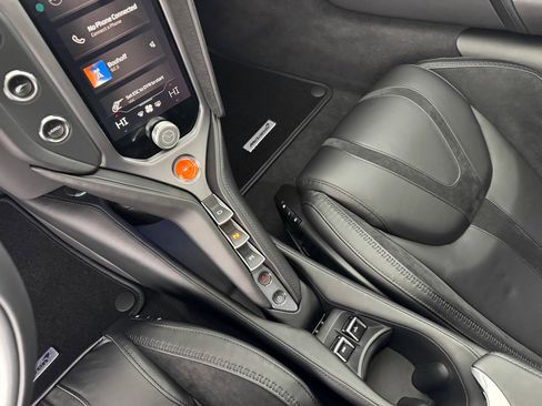 New 2026 McLaren 750S Spider image 21