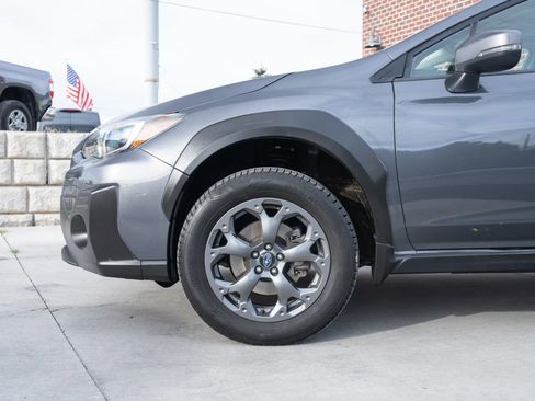 Used 2022 Subaru Crosstrek 2.5i Sport w/ Moonroof Package image 4
