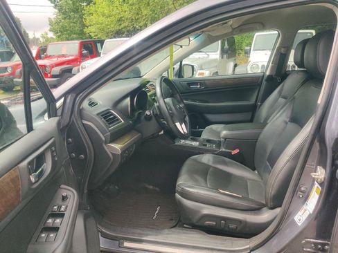 Used 2015 Subaru Outback 2.5i Limited AWD/4WD image 11