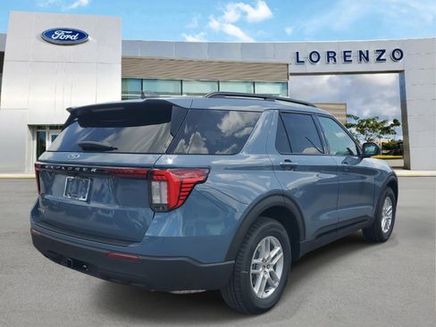 New 2026 Ford Explorer Active RWD image 4