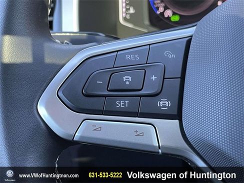 Certified 2023 Volkswagen Atlas SE w/ Panoramic Sunroof Package image 23