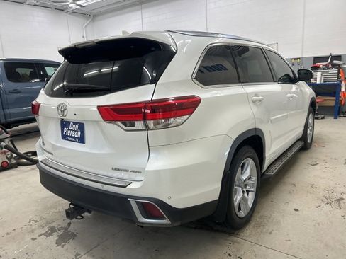 Used 2018 Toyota Highlander Limited image 4