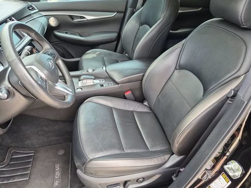 Used 2023 INFINITI QX50 Luxe FWD image 17