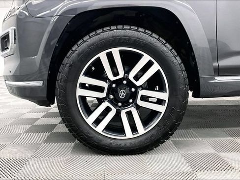 Used 2023 Toyota 4Runner Limited AWD/4WD image 9