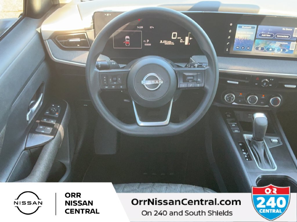 Used 2025 Nissan Kicks SV FWD image 14