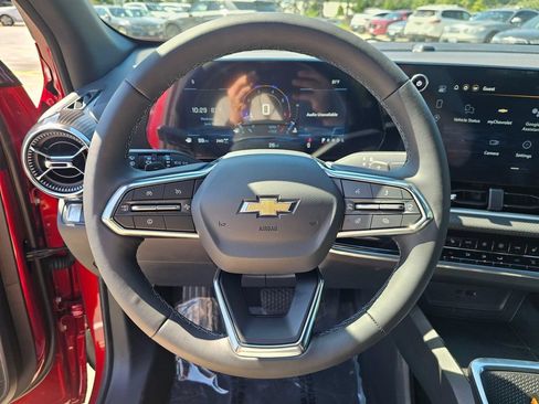 New 2026 Chevrolet Equinox LT w/ Convenience Package II AWD/4WD image 24