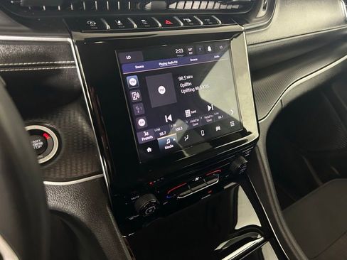 Used 2023 Jeep Grand Cherokee L Laredo image 2