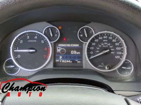 Used 2017 Toyota Tundra SR5 w/ SR5 Upgrade Package RWD image 29