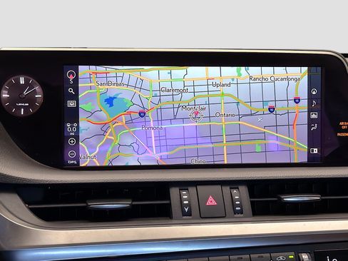 Used 2020 Lexus ES 300h w/ Premium Package FWD image 9