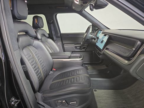 Used 2023 Rivian R1S Launch Edition AWD/4WD image 24
