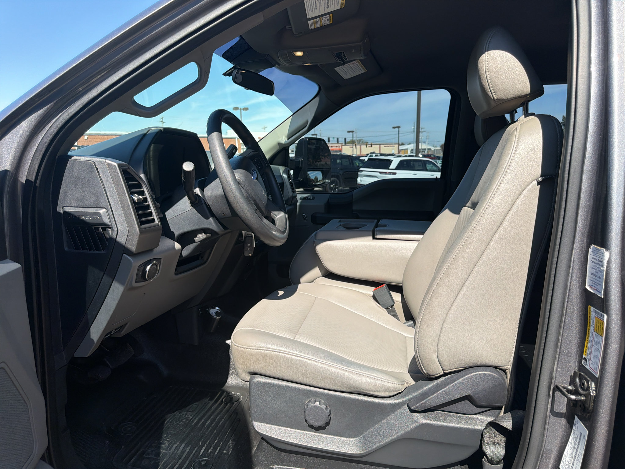 Used 2022 Ford F250 XL w/ Power Equipment Group AWD/4WD image 10