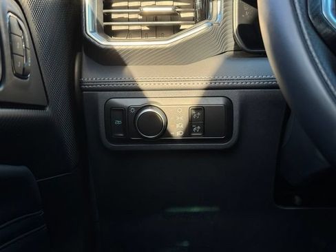 Certified 2026 Ford Mustang Premium RWD image 33