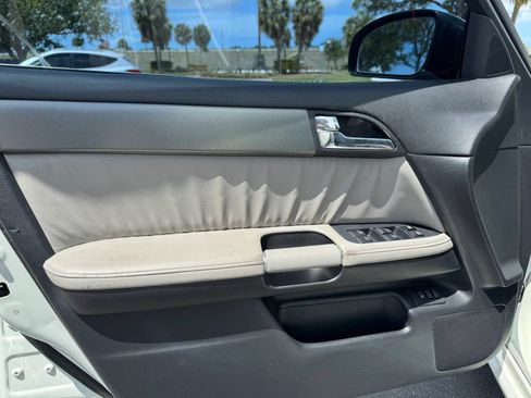 Used 2006 INFINITI M35 w/ (J02) Journey Sport Pkg RWD image 10