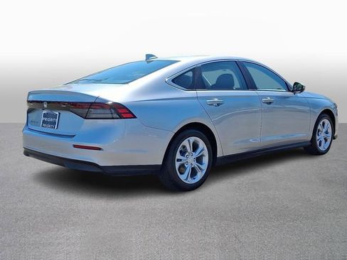 Used 2025 Honda Accord LX image 4